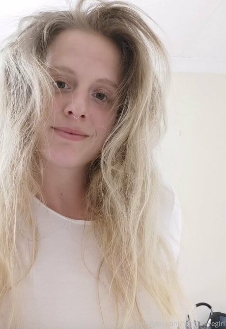 hornycavegirl xxx model gallery