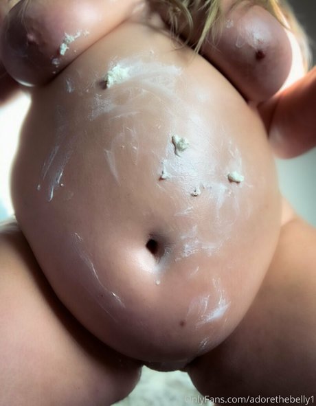 adorethebelly1 top profile image