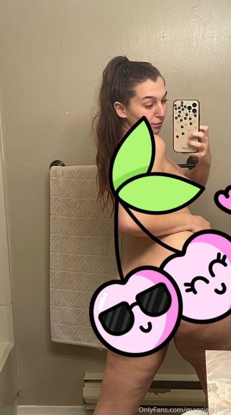 maggierayelle pornstar sexy pics