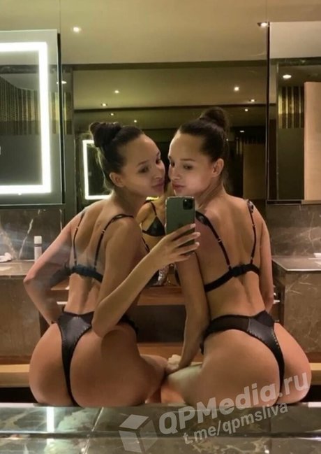 Adelalinka sexy pornstar pictures