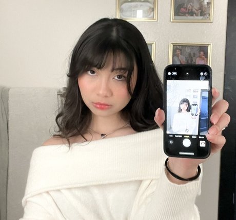 Trin Lovell pornstar beautiful pic