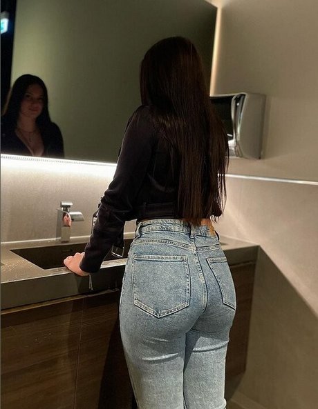 Fayesxh hot actress photos