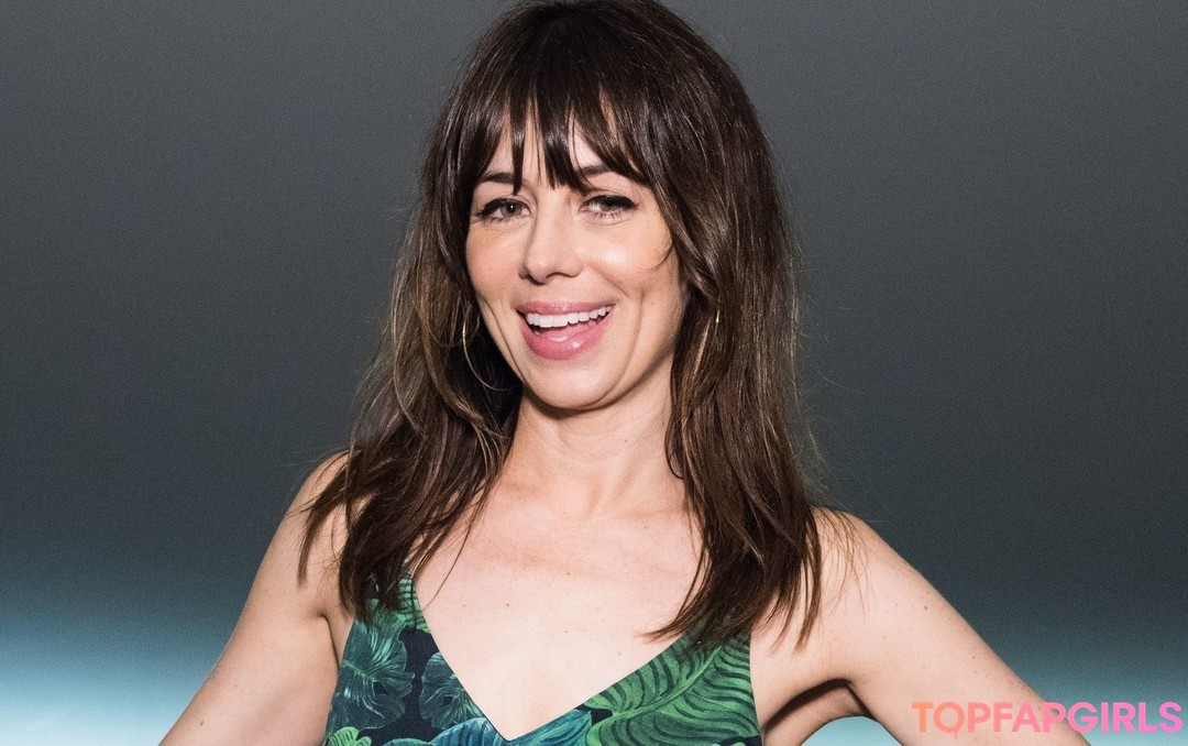 Natasha Leggero adult model pics