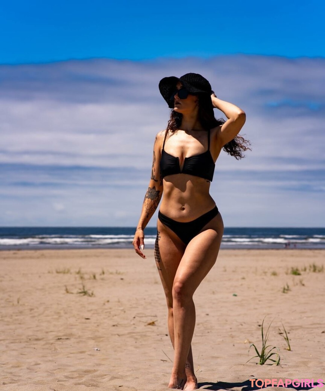 kittymekelsey hot actress pics