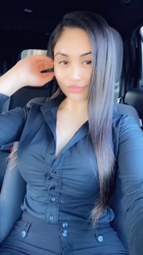 iamthmpsn naked star photos