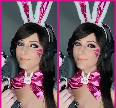 lindsaylovecosplay pornstar adult images