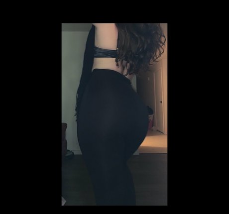 moneybabyvinny pretty actress pic