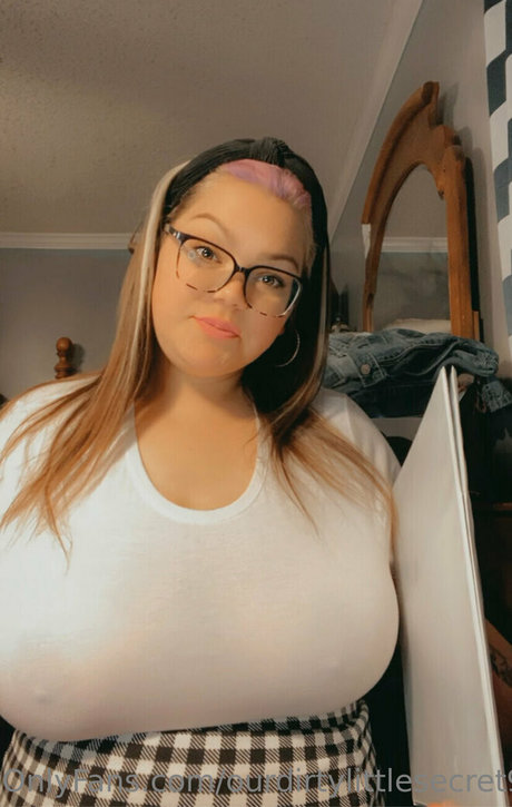 ourdirtylittlesecret96 erotic pornstar pictures