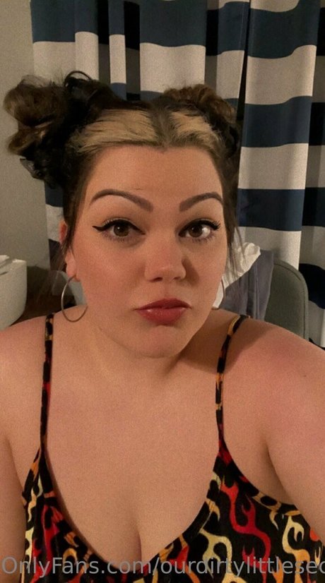 ourdirtylittlesecret96 pornstar sexy pictures