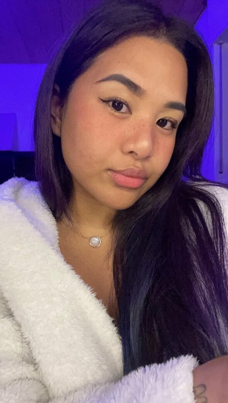 desireedeep pornographic star picture