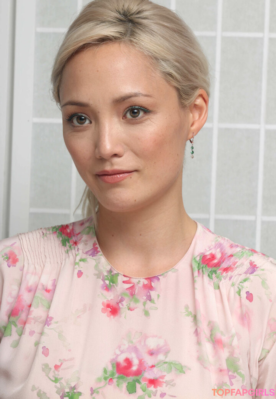 Pom Klementieff naked model images