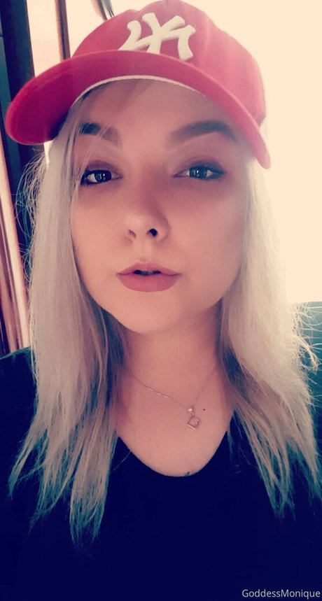 moniiquefox pornstar erotic picture