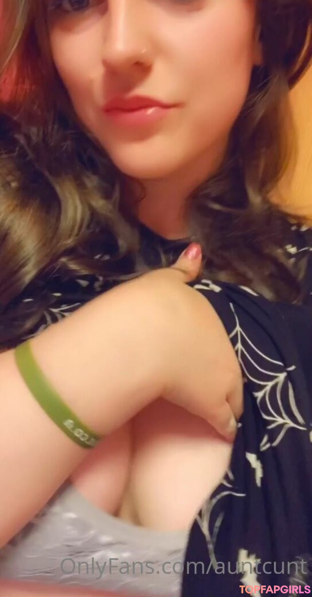 young free onlyfans free nude picture