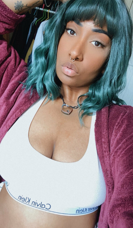 denaliplays pornstar naked images