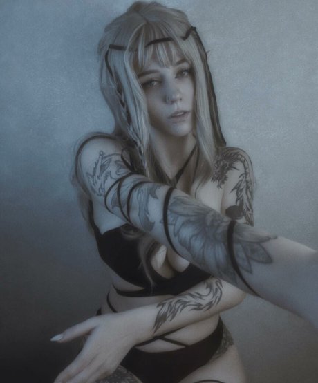 Dolchstosss pornstar beautiful pic