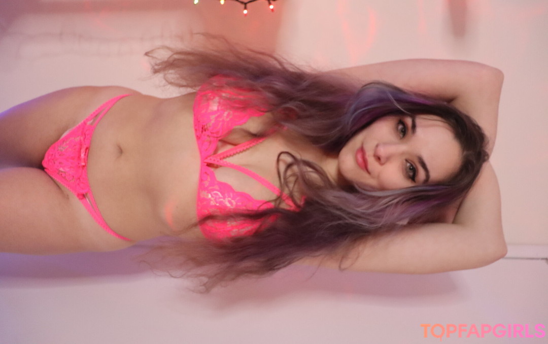 latina maid onlyfans nudes image