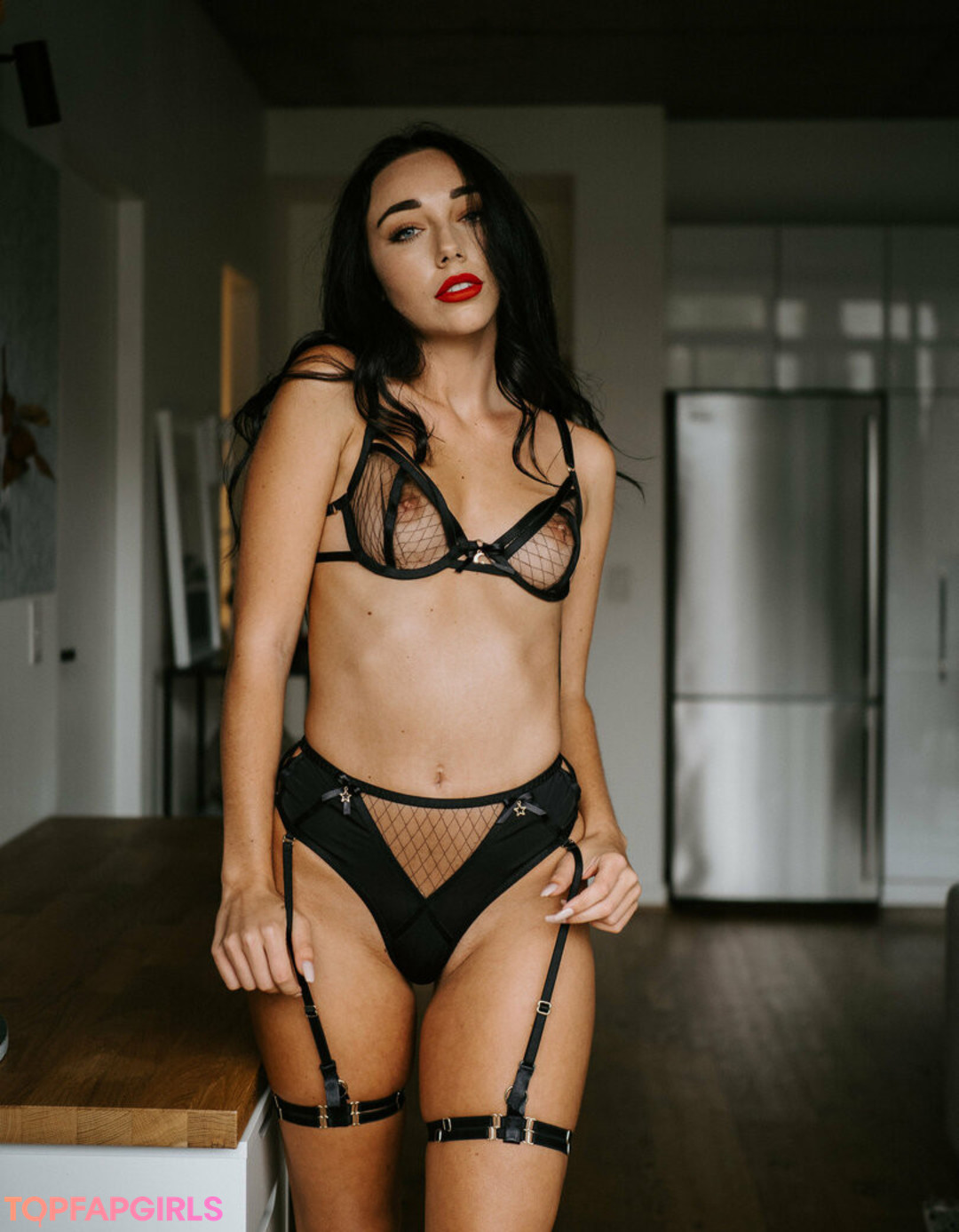 maddieneville nice actress image