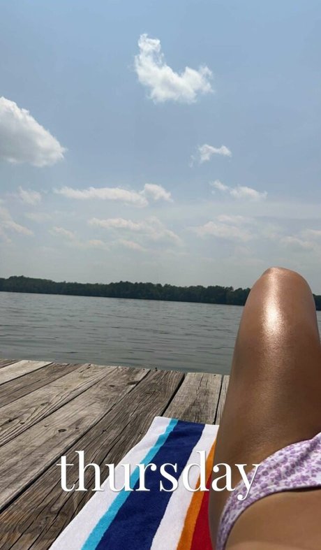 Elena Arenas pornstar exclusive image