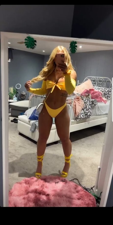 naked milf onlyfans porn picture