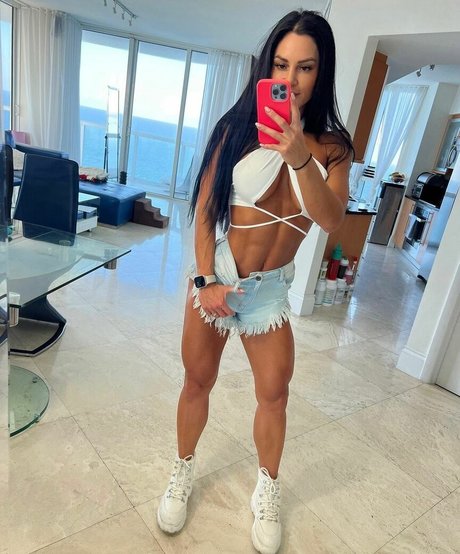 Anita Herbert star hot img