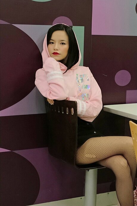 Evelyn Gonz lez erotic model image