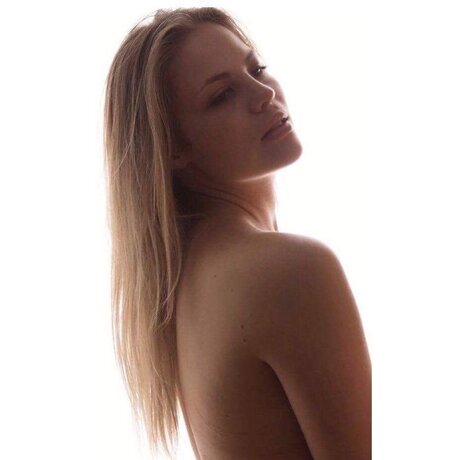 Ela Rivers perfect actress picture