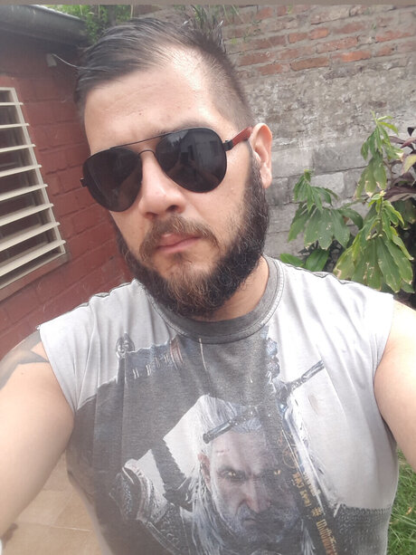 Big Raging Bull adult actress pic