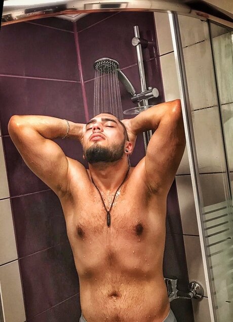 F L O R I N C H R I S T I A N star xxx pic