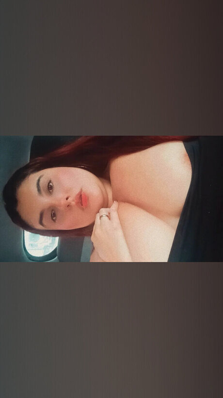 _Mar a Fernanda_ naked model pic