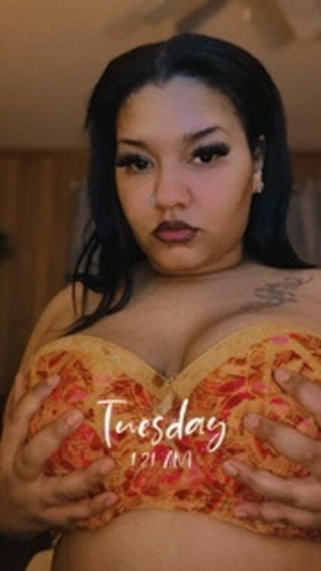 Shegod22 pornstar naked pic