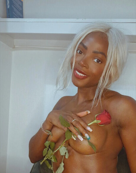 Jenita pretty pornstar pictures