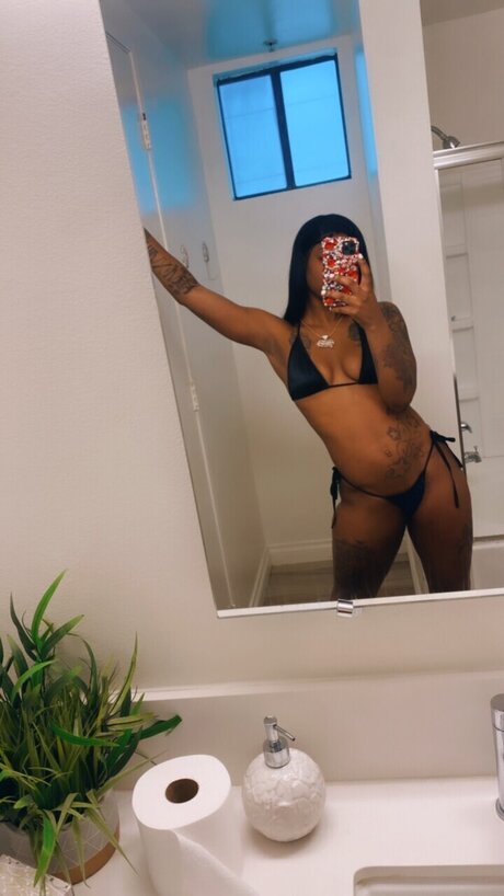 FineAssShappire pornstar picture