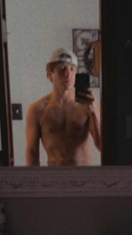 boy onlyfans nudes photos