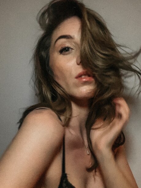 videos onlyfans pretty img