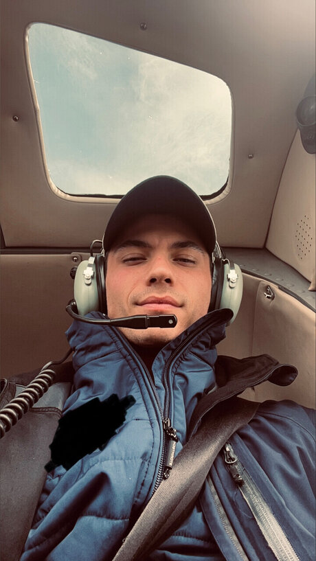 Tyler Hyundai model porn pictures