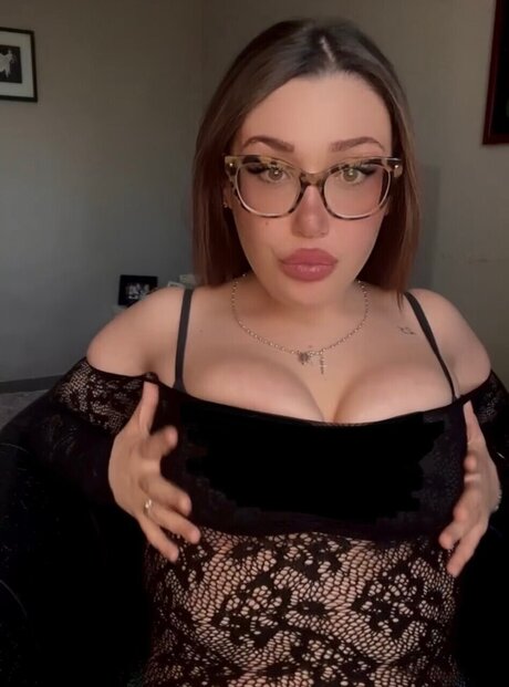 Miss Lily_ star adult photos