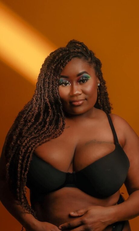 LovelyLatrice pornstar best picture