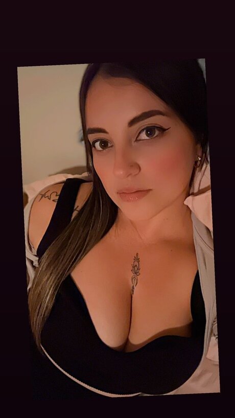 KaTeGiRl_ exclusive star pics