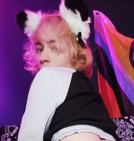 Lance Femboy high quality model pics