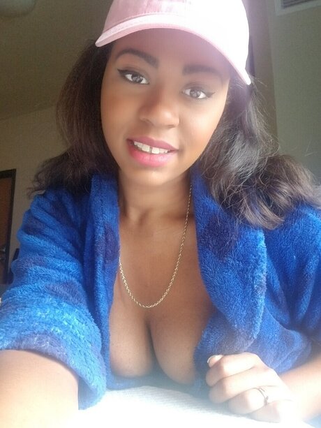 Amaris exclusive model photos