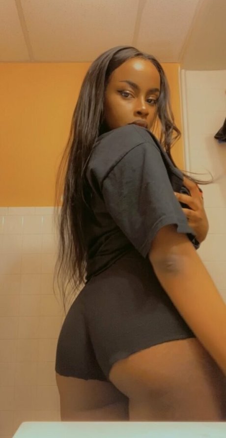 xxxsevn high quality model gallery