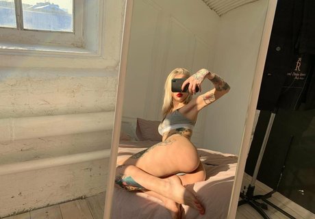 skinny big tits onlyfans naked images