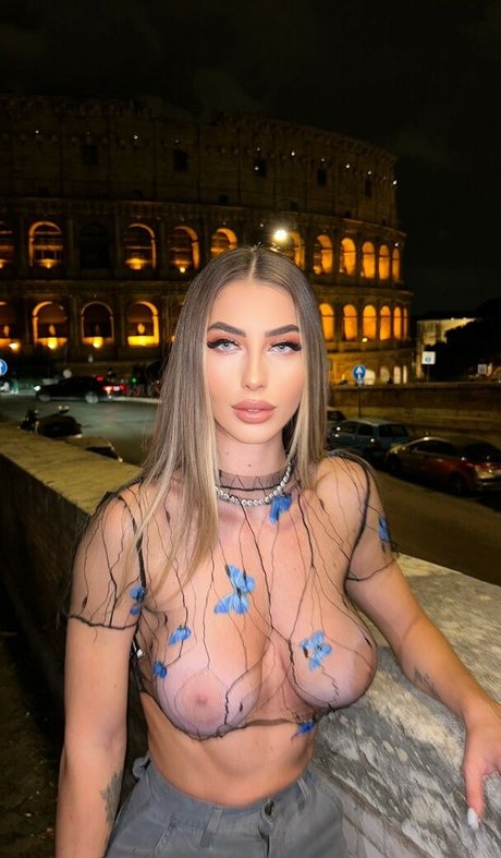 Eva Mentas nude star images