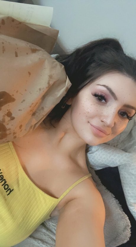 rockinrach perfect model pic