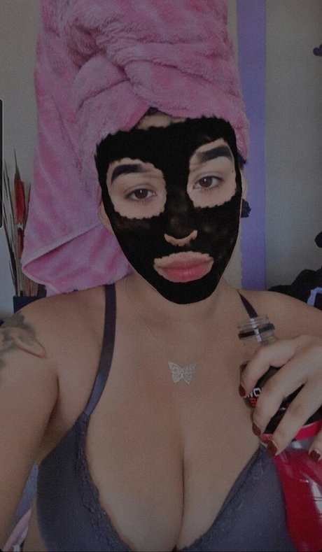 amywinos top profile image