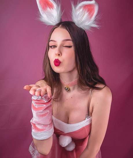 E katn beautiful model picture