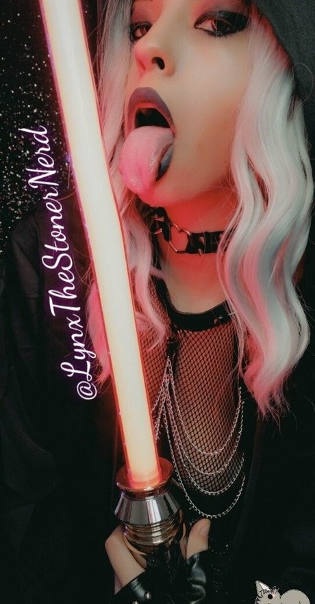 lynx babe erotic pornstar pictures