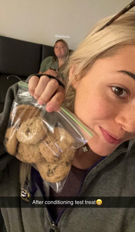 lesbian strapon onlyfans perfect pics