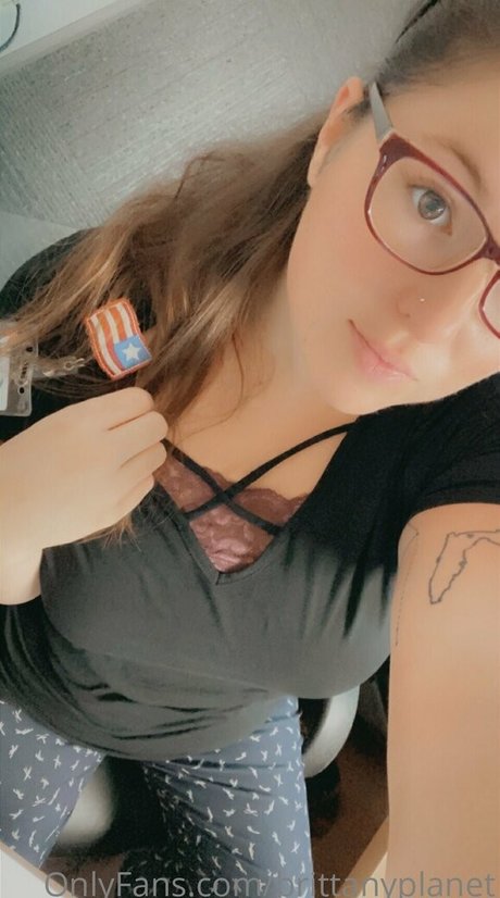 brittanyplanet model hot photo