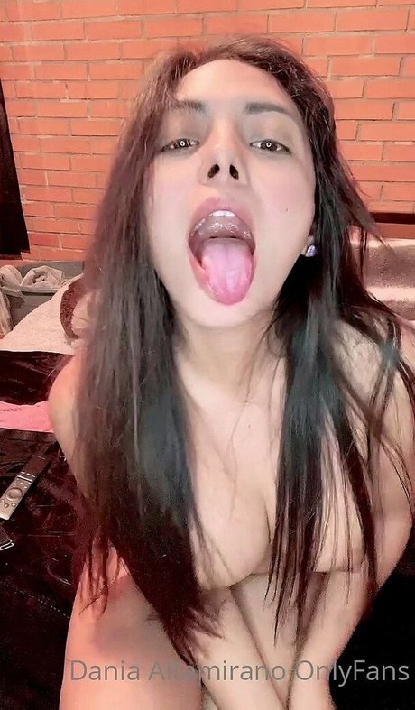 Dania Altamirano naked pornstar img
